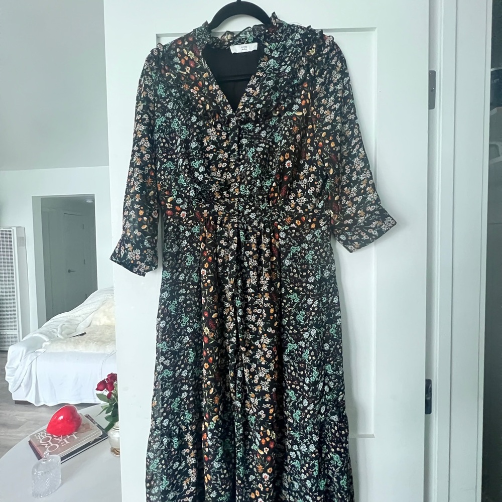 Black and White V-Neck Buttoned Sundress